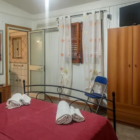 Almoetia Kemping Calatabiano